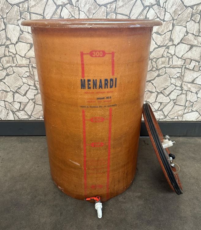 botte cisterna menardi da 300 litri usata